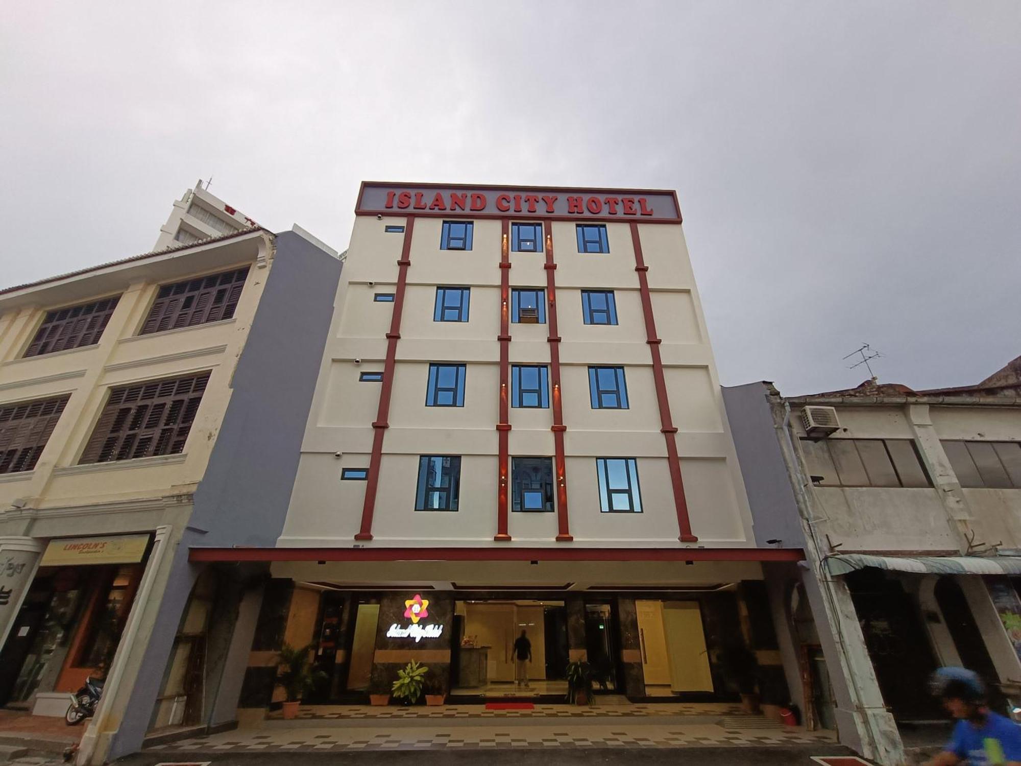 Capital O 90897 Island City Hotel George Town Buitenkant foto